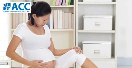Cảnh báo nguy hiểm cơn đau bàn chân và đau gối khi mang thai