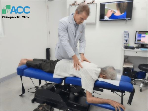 middle back pain causes treatment