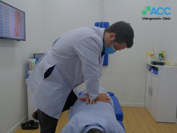 neck and shoulder pain causes