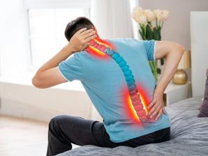 neck shoulder pain radiating to back