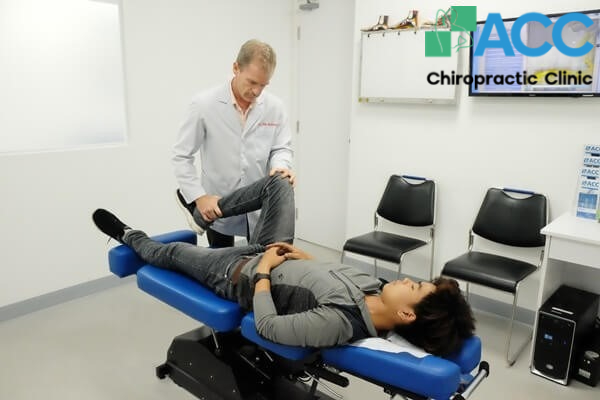 Knee Pain due to Dislocation or Overuse