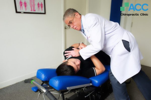 treat hip pain naturally