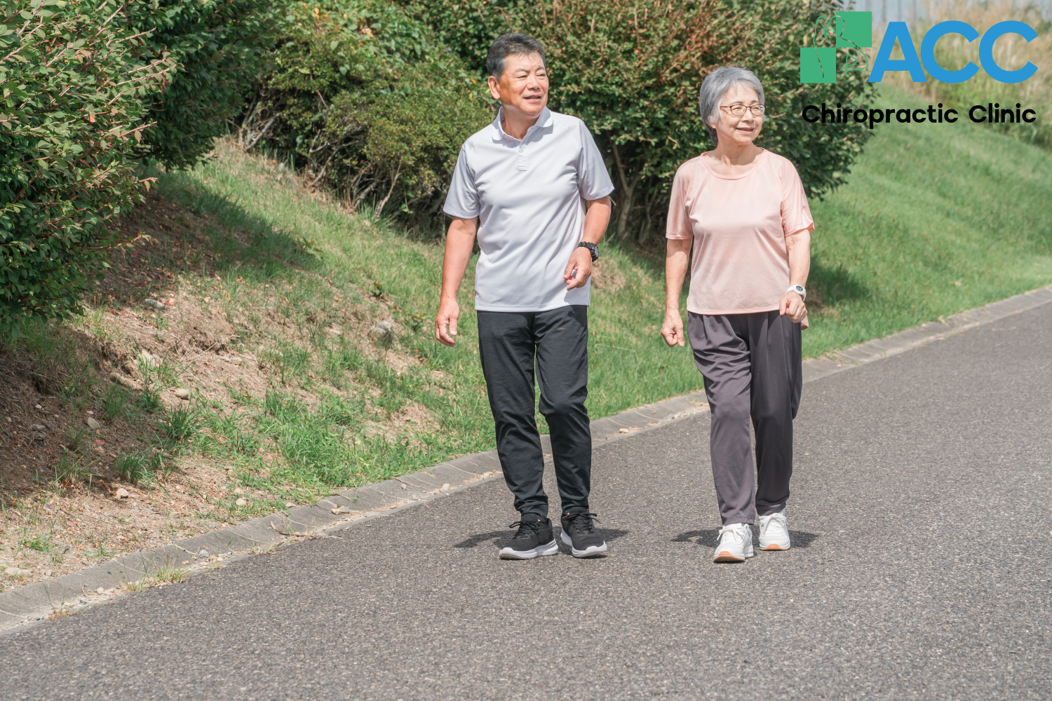 Người bị thoát vị đĩa đệm có nên đi bộ không