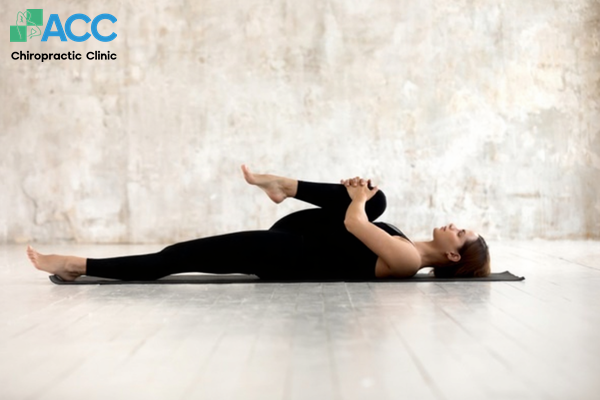 bài tập cong vẹo cột sống