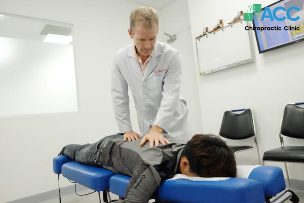 thoát vị đĩa đệm có quan hệ được không