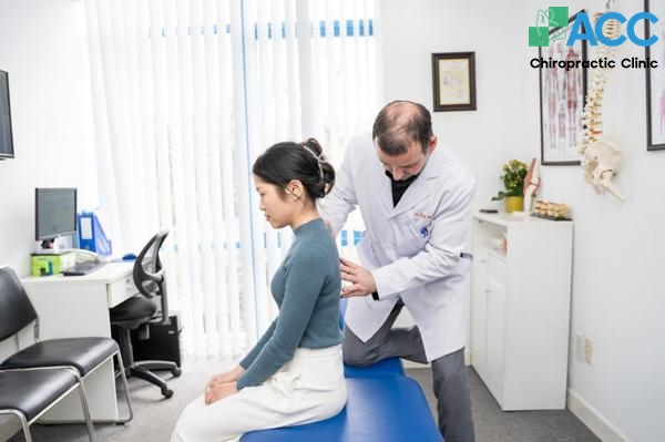 bài tập cải thiện tình trạng gù lưng