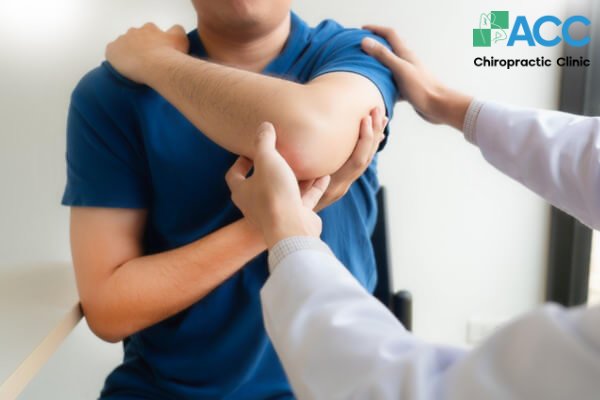 đau vai phải là bệnh gì