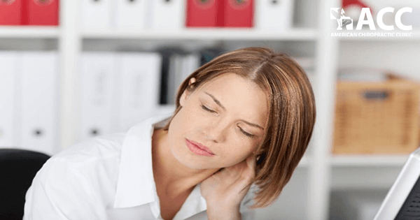 Làm thế nào để giảm áp lực lên đầu và giảm triệu chứng đau nửa đầu sau gáy?
