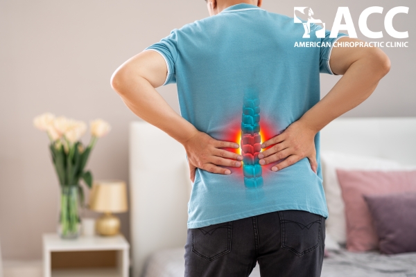 Thoát vị đĩa đệm gây ra những cơn đau nhức vùng lưng dưới gần mông