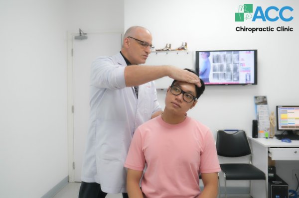 đau dây thần kinh cổ và vai gáy