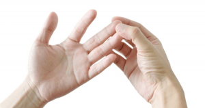 Trật khớp ngón tay: Nguyên nhân, triệu chứng và điều trị bệnh | ACC