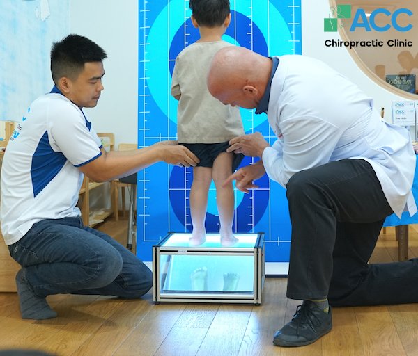 cách phân biệt bàn chân bẹt