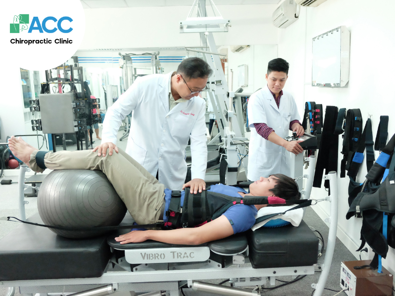 Bệnh thoát vị đĩa đệm cột sống lưng tiến triển nhanh hơn bạn nghĩ, đừng lơ là việc thăm khám sớm, lưu ý kể cả với những người trẻ