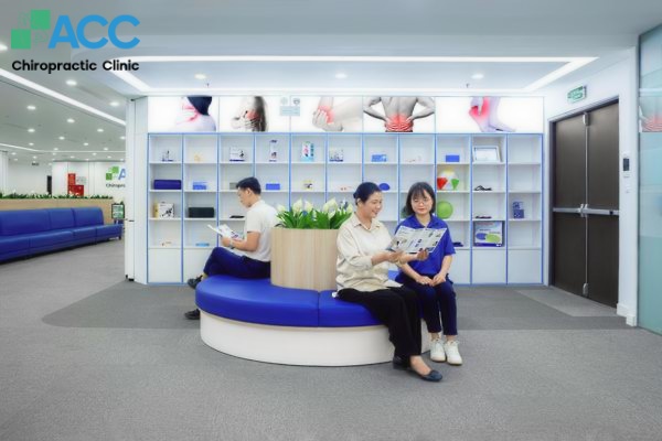 bệnh thoái hóa cột sống ngực