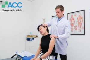 điều trị đau cổ bên phải tại ACC