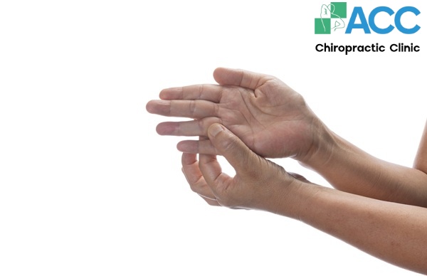mẹo chữa đau khớp ngón tay tại nhà