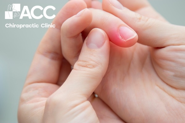 đầu ngón tay bị sưng và nhức
