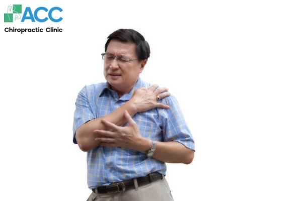 đau nhức vai trai