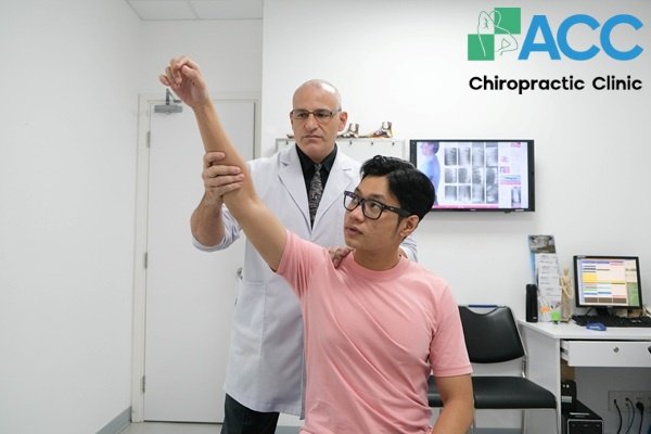 triệu chứng đau vai trái