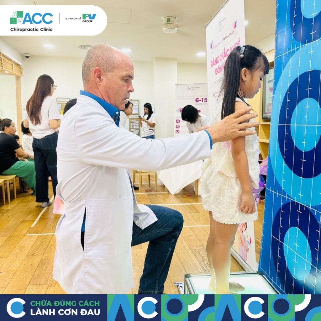 điều trị cong vẹo cột sống