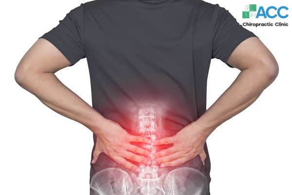 bị đau lưng dưới gần mông ở nam giới