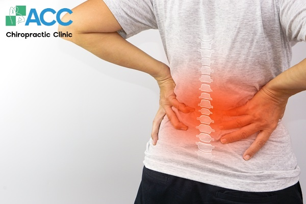 bị nhói sau lưng là bệnh gì