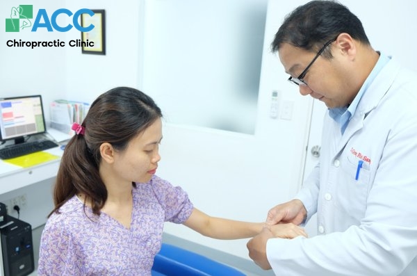 căng cơ khuỷu tay