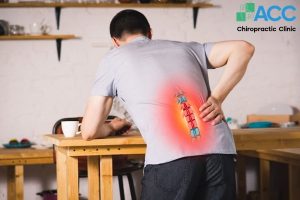 cúi xuống bị đau lưng dưới