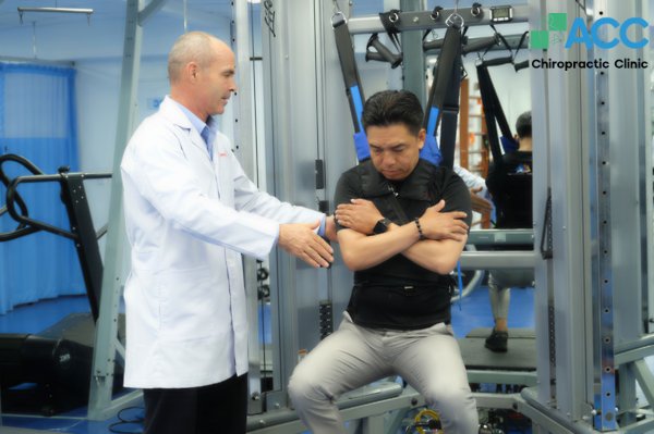 đau lưng thường gặp do thận