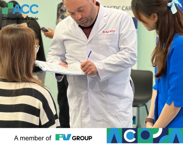 thăm khám khớp vai