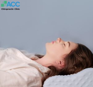 tư thế nằm khi bị thoái hóa đốt sống cổ