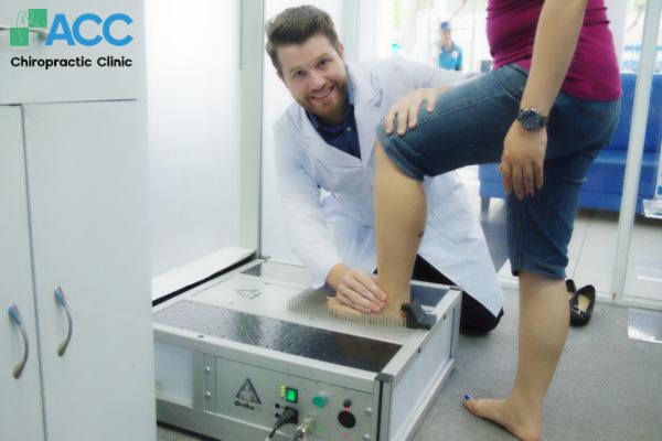 cách xóa bóp bàn chân bẹt