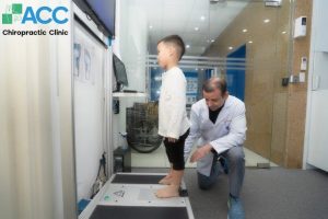 chi phí khám và chữa bàn chân bẹt